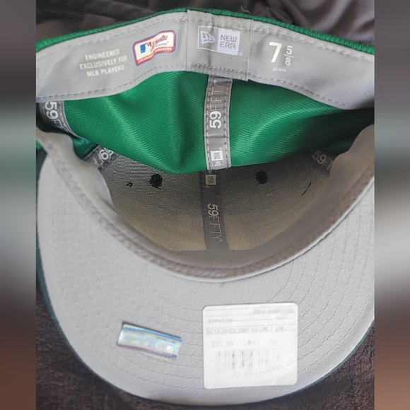 Hat - Picture 2 of 2